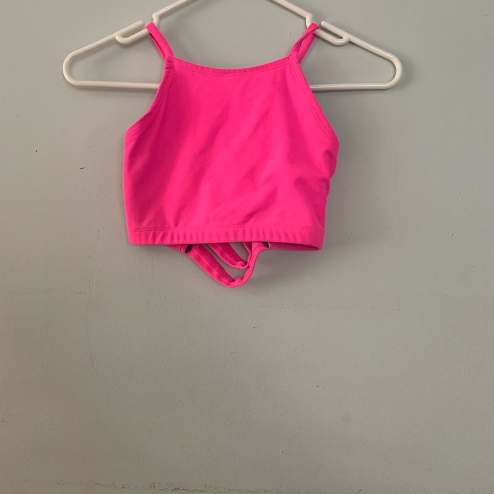sports bra